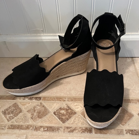 Madeline Espadrille Wedge’s - Picture 2 of 6